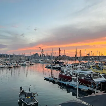 Marinca Port View * Toulon